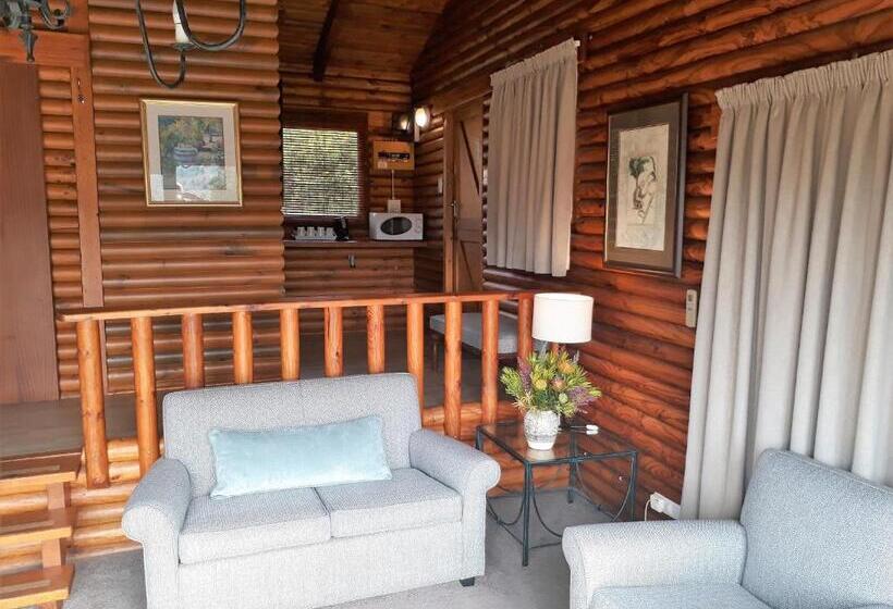 패밀리 스위트, Eight Bells Mountain Inn