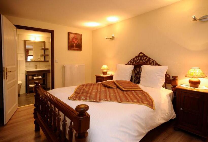 Полулюкс, La Cour Du Bailli Suites & Spa