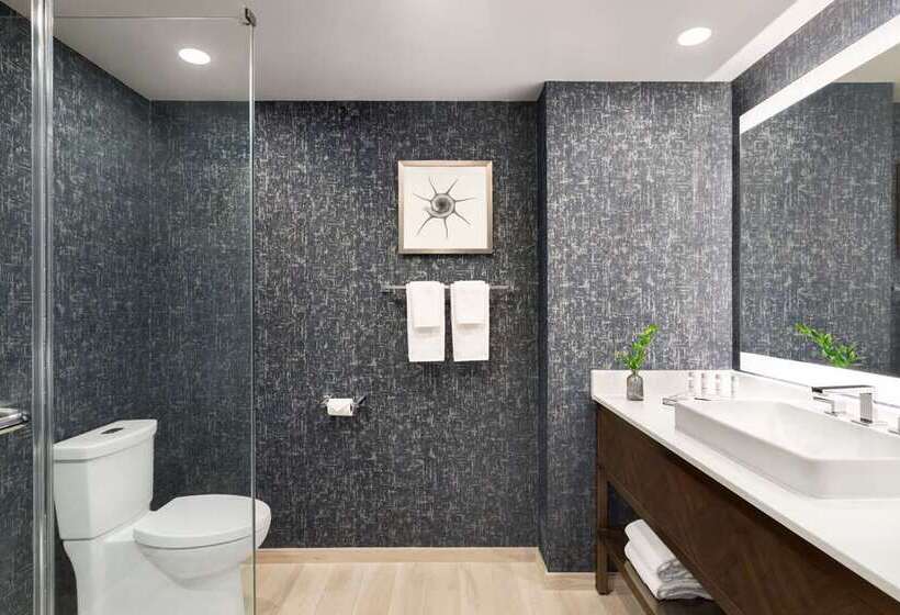 Quarto Estandar Cama King, The Starling Atlanta Midtown, Curio Collection By Hilton