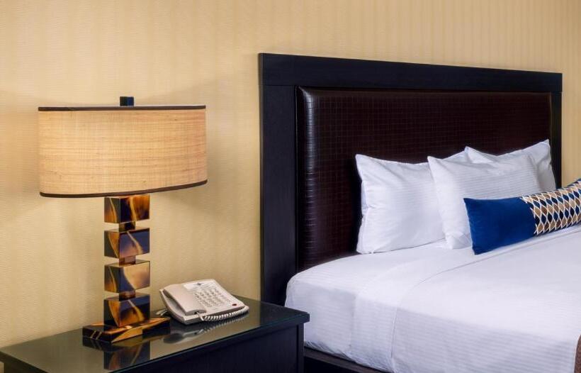 복층 룸 퀸 침대, Boulder Station Hotel & Casino