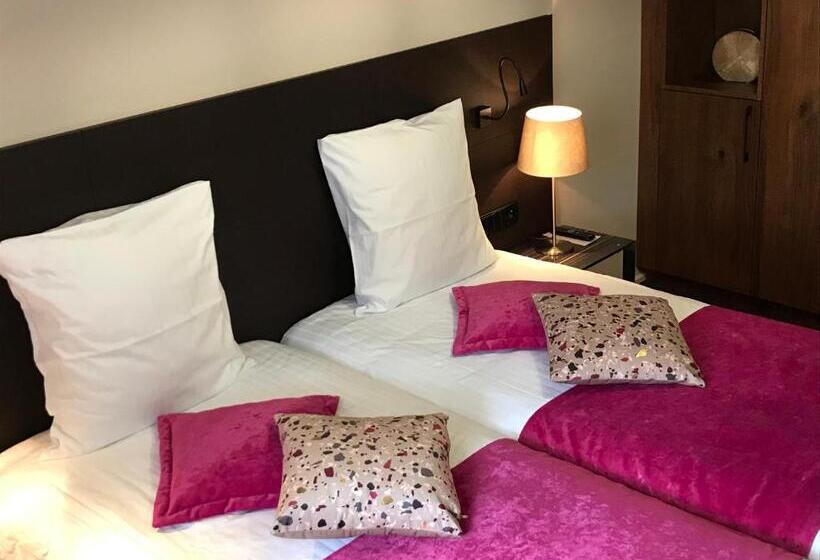 Номер Стандарт, L Auberge Alsacienne