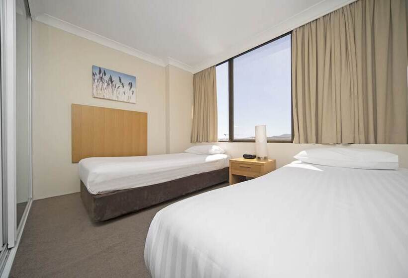 침실 2개 아파트, Breakfree Capital Tower Apartments