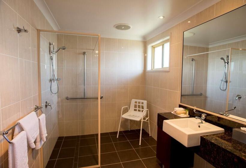 Номер Deluxe, Best Western Plus All Settlers Motor Inn