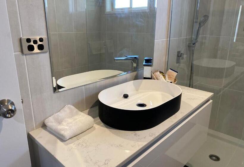 Люкс Ejecutiva 2 Спальни, Best Western Plus All Settlers Motor Inn