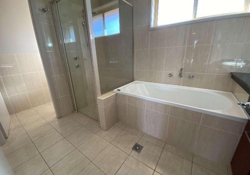 Семейный Номер Deluxe, Best Western Plus All Settlers Motor Inn