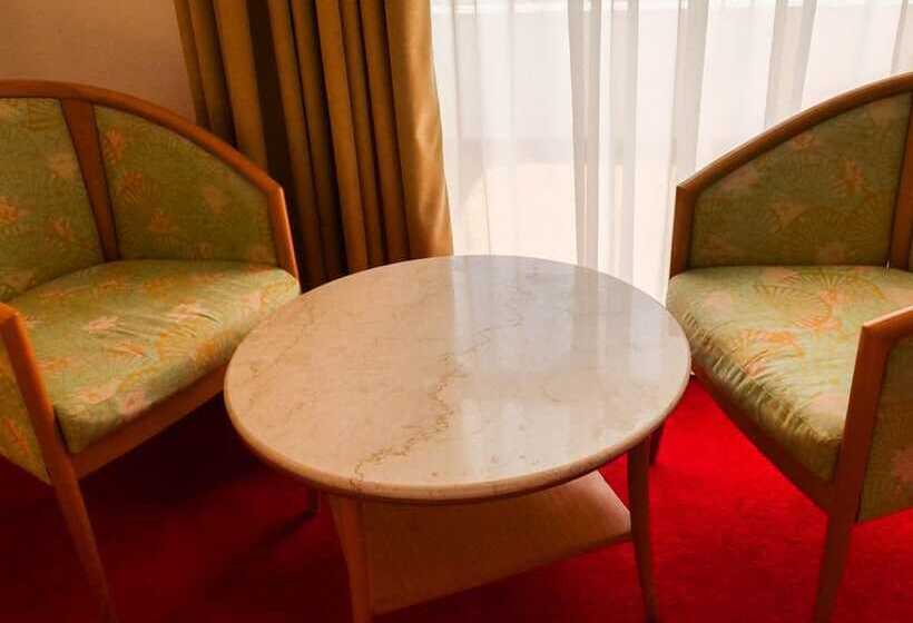 标准间带山景, Chateau Linza Resort