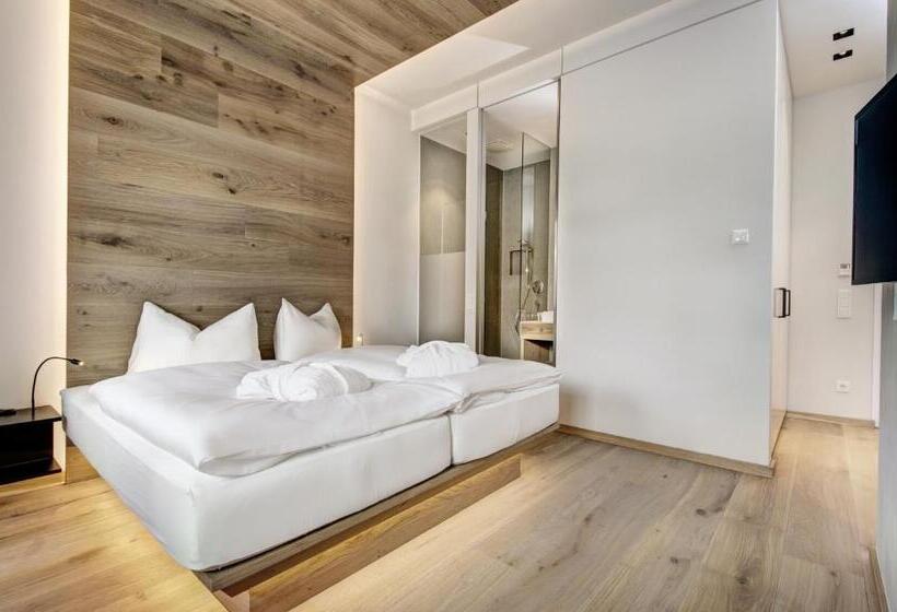 Номер Deluxe Вид на Озеро, Seehotel Bellevue