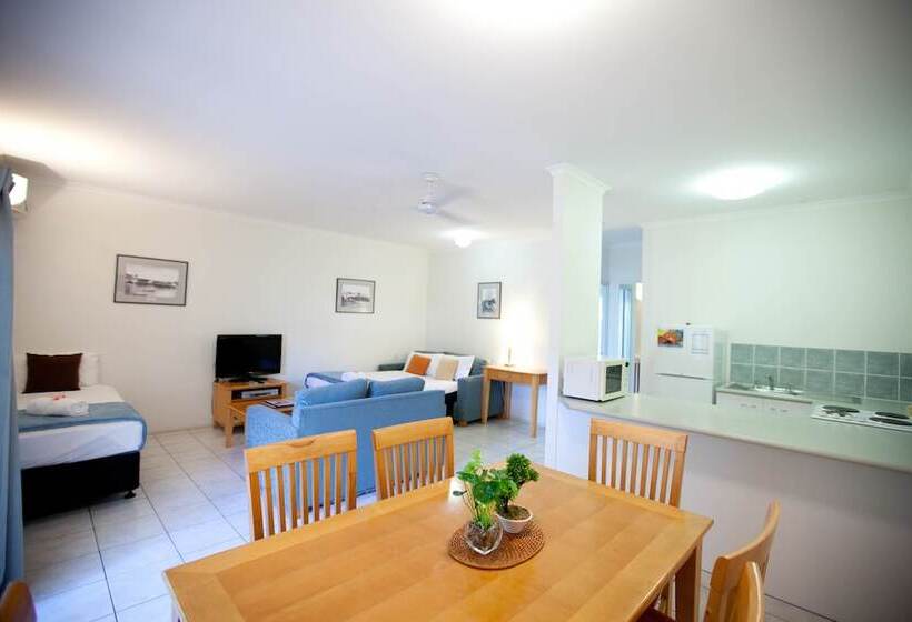 Family Suite, Trinity Beach Pacific