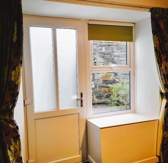 スタンダードルーム, Aberconwy House B&b