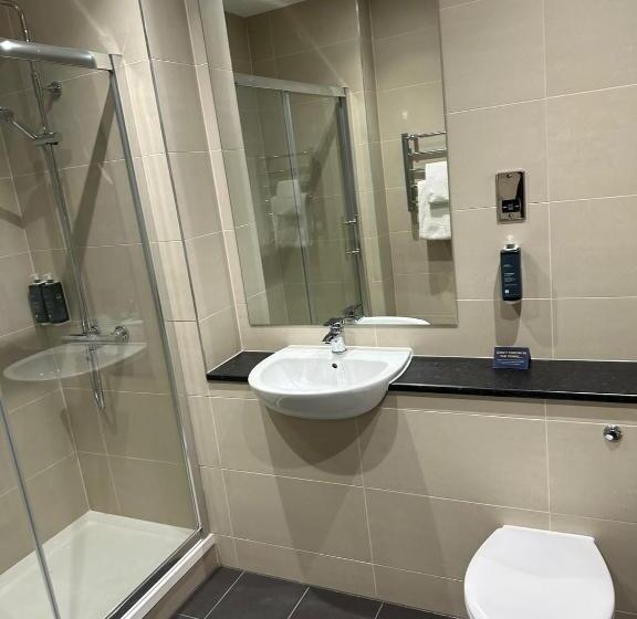 Семейный Номер, Dragonfly Hotel King's Lynn