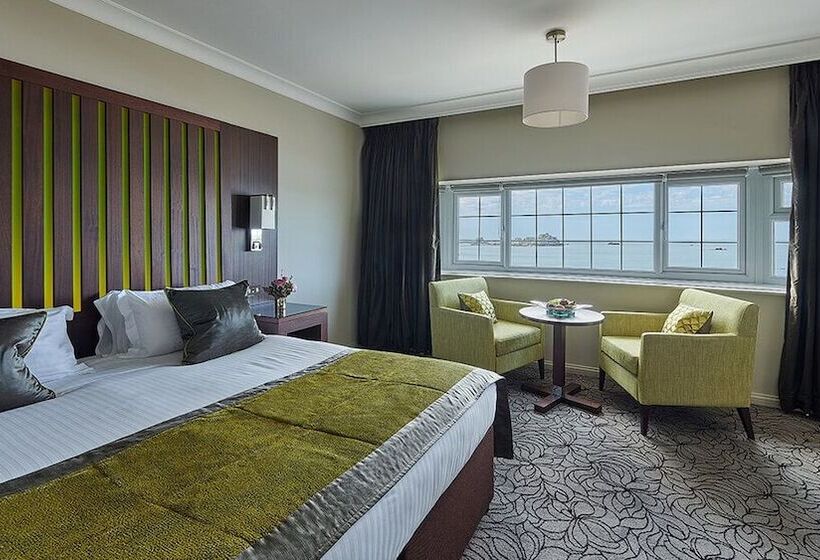 اتاق لوکس با چشم‌انداز دریا, Grand Jersey Hotel And Spa