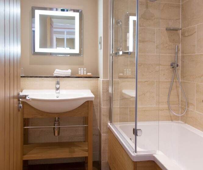 Номер Стандарт, Carden Park Hotel, Golf Resort And Spa