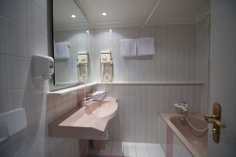 Семейный Номер, Forest Lodge