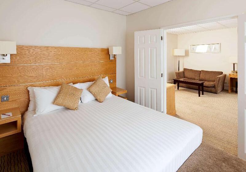 Семейный Номер Классика, Mercure Hull Grange Park