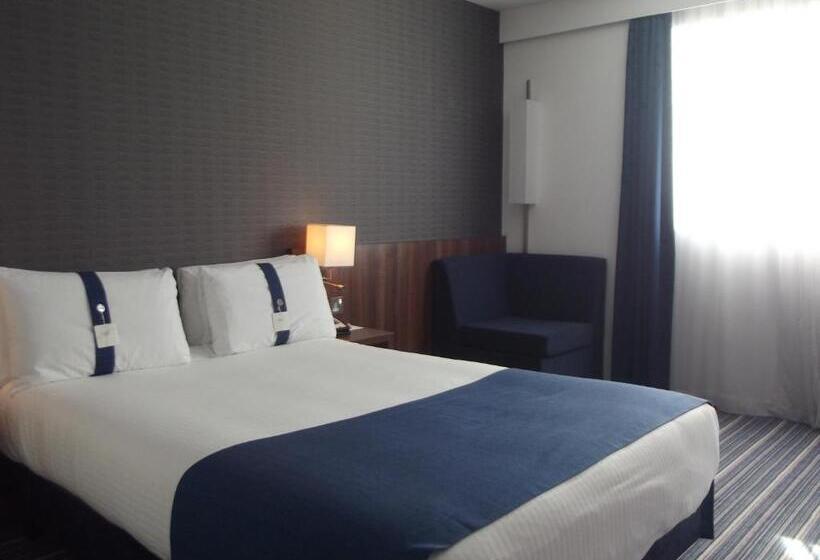 适合残疾人使用的标准间, Holiday Inn Express Preston South, An Ihg
