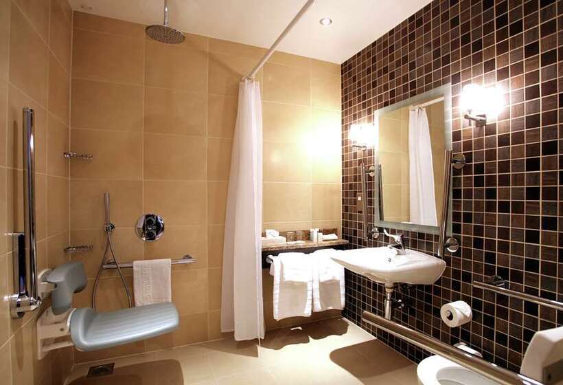 Номер Стандарт, Hilton Puckrup Hall Hotel & Golf Club, Tewkesbury
