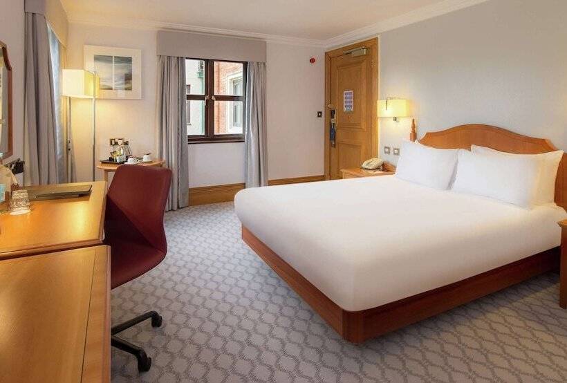 Номер Стандарт Двуспальная Кровать, Hilton Puckrup Hall Hotel & Golf Club, Tewkesbury