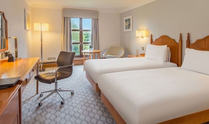 Номер Стандарт, Hilton Puckrup Hall Hotel & Golf Club, Tewkesbury