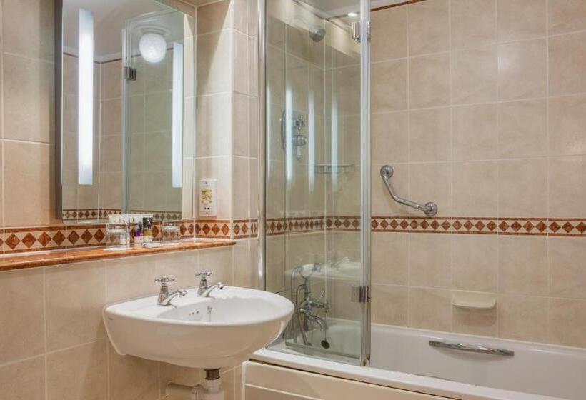 Номер Executive, Mercure Winchester Wessex