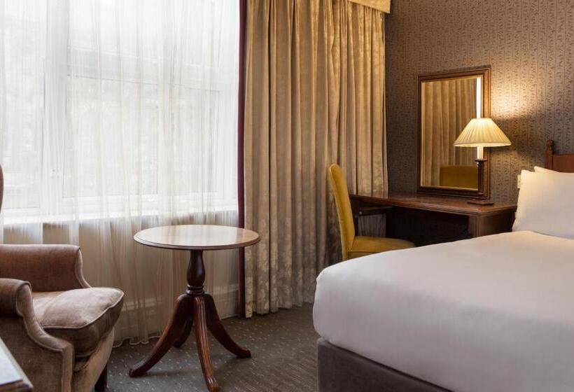 Номер Стандарт, Mercure Winchester Wessex