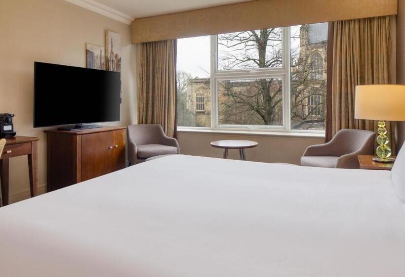 Номер Стандарт, Mercure Winchester Wessex