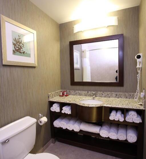 スタンダードルーム, Ramada By Wyndham Saskatoon