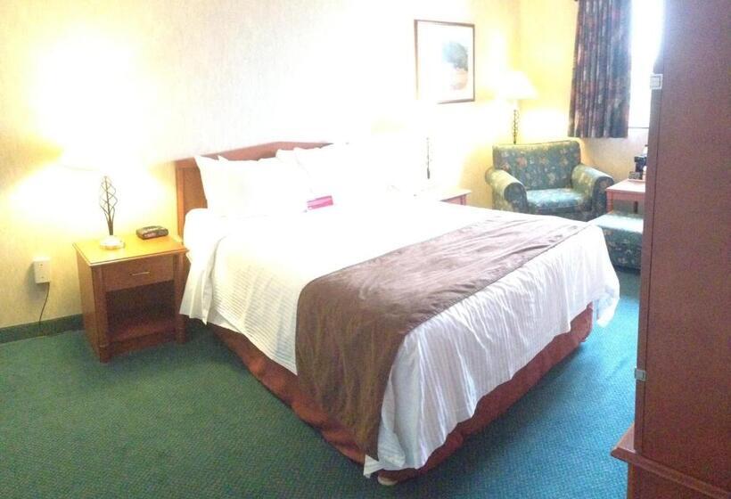 スタンダードルーム, Ramada By Wyndham Saskatoon