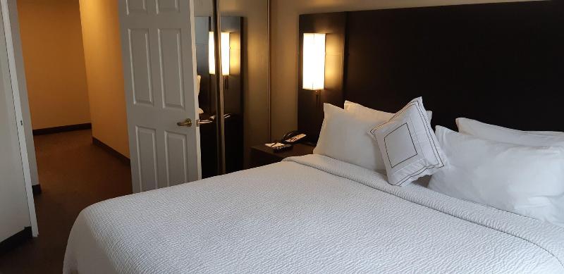 キングサイズベッドのスイートルーム, Residence Inn By Marriott London Canada
