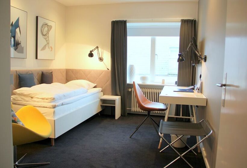 スタンダードシングルルーム, Herning City