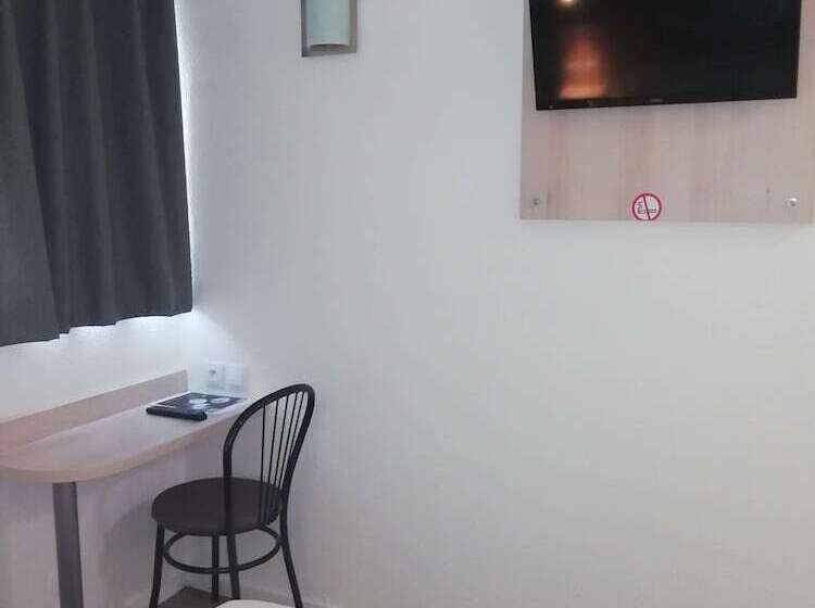Номер Стандарт, Kyriad Direct Dreux