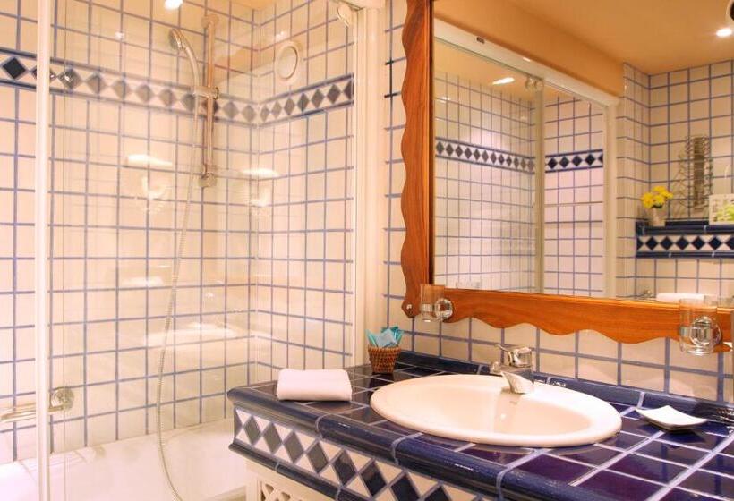Семейный Номер, Domaine De Falgos Golf & Spa