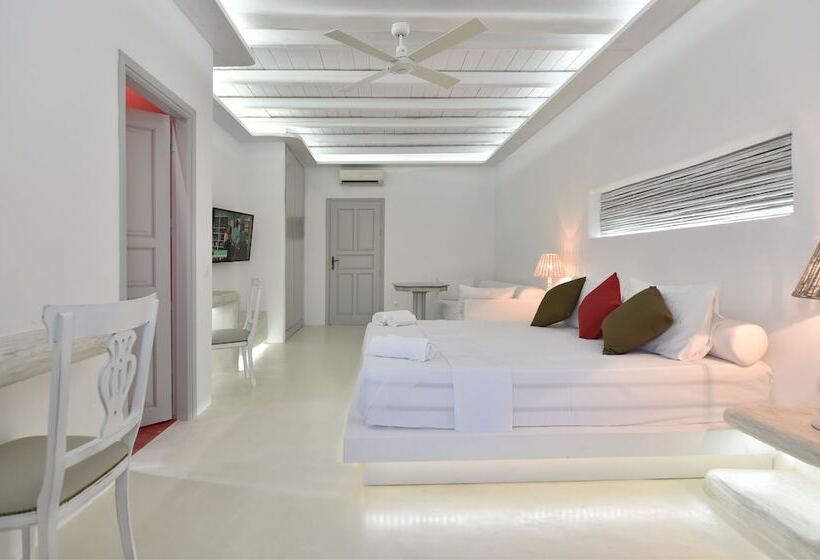 Полулюкс, Zefi Hotel & Suites