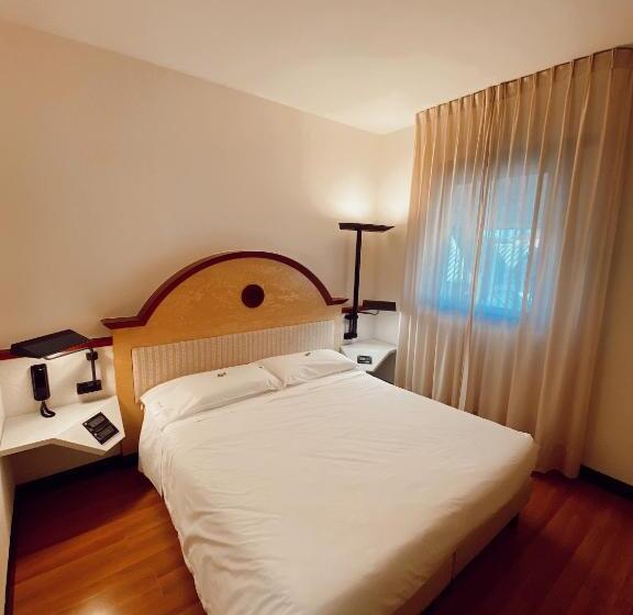 Стандартный Номер Кровать Кинг, Best Western Hotel Solaf
