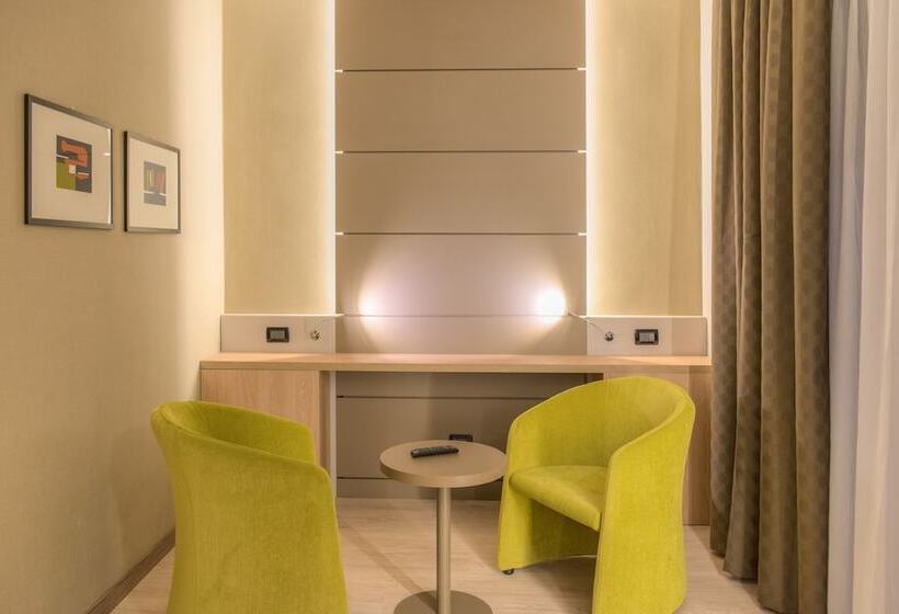 スーペリアールーム, Cardano Hotel Malpensa