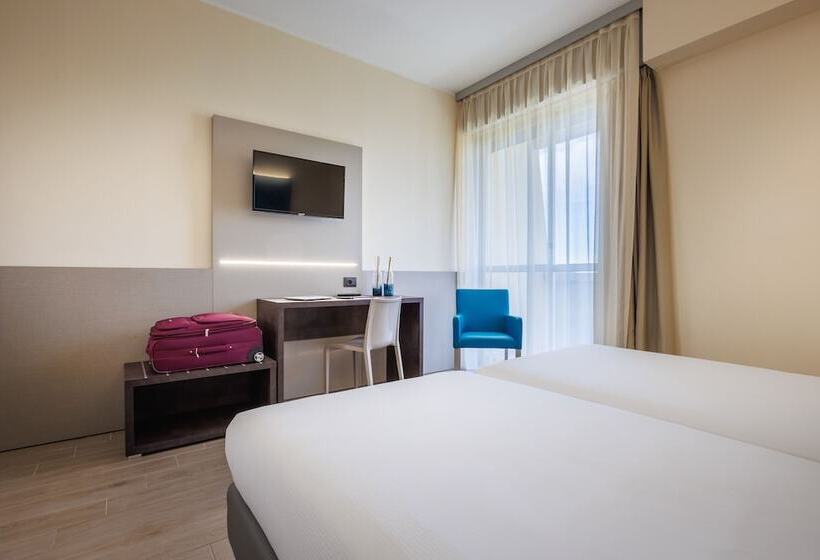 Номер Стандарт, Jr Hotels Gate 7 Bologna