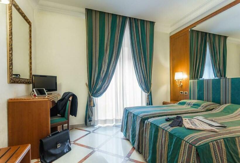 Habitación Estándar, Regio
