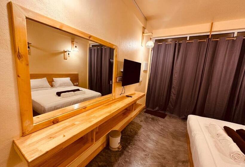 اتاق استاندارد با چشم‌انداز باغ, Relax Lodge
