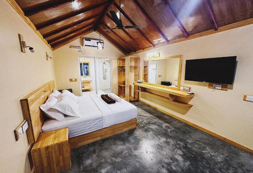 اتاق لوکس با چشم‌انداز باغ, Relax Lodge