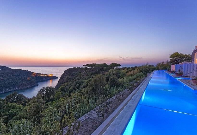 Люкс с Бассейном, San Montano Resort & Spa
