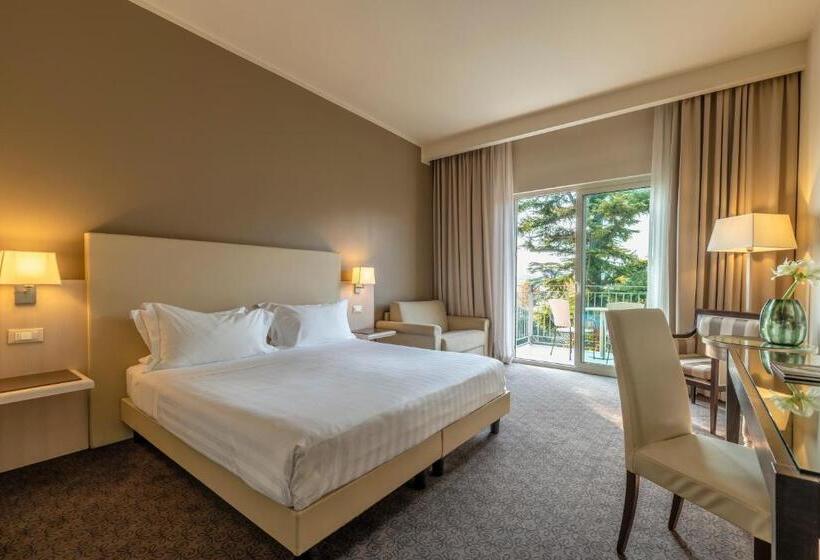 اتاق سوپریور با بالکن, Villa Rosa Hotel Desenzano