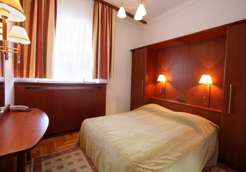 Habitación Estándar, Kazakhstan