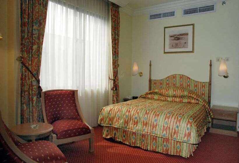 Номер Superior, Merdeka Palace Hotels & Suites