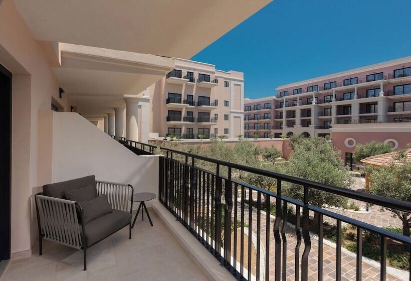 اتاق لوکس با چشم‌انداز باغ, The Westin Dragonara Resort, Malta
