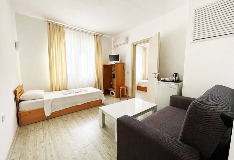 Семейный Номер, Zephyros City Otel