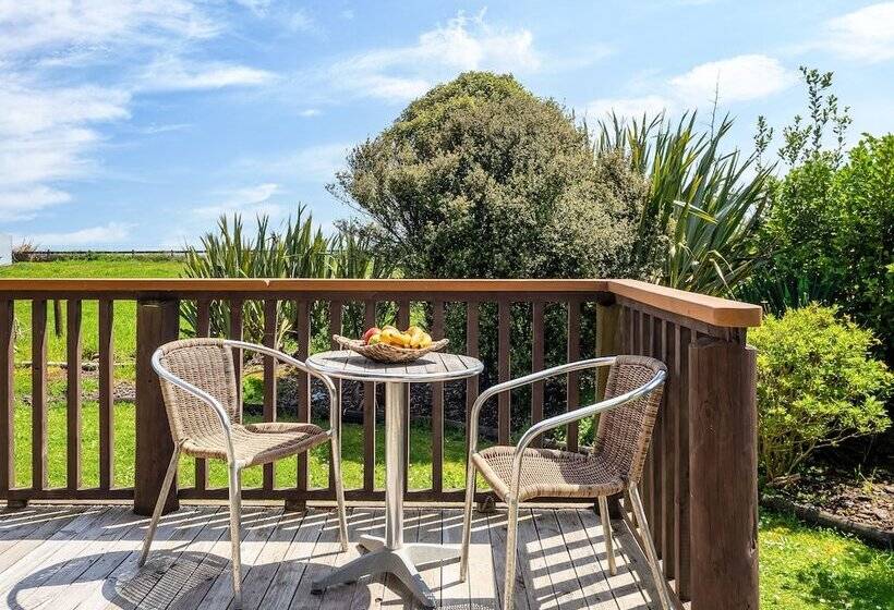 샬레, Shining Star Beachfront Accommodation