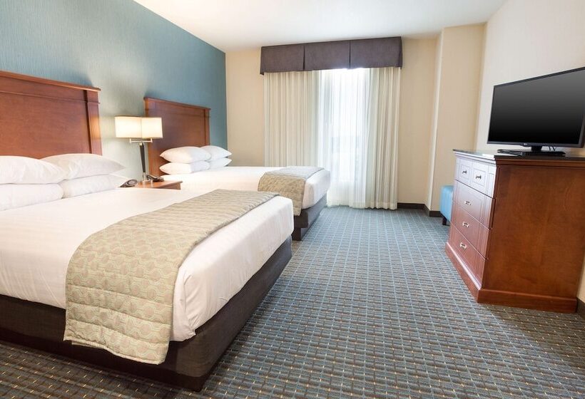 Номер Deluxe, Drury Inn & Suites St. Louis Brentwood
