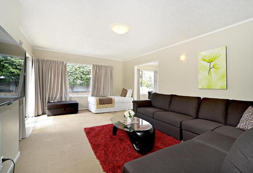 Апартаменты 3 Спальни, Takapuna Motor Lodge