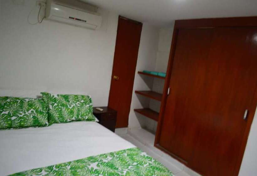 スタンダードルーム, Bacano Hostel