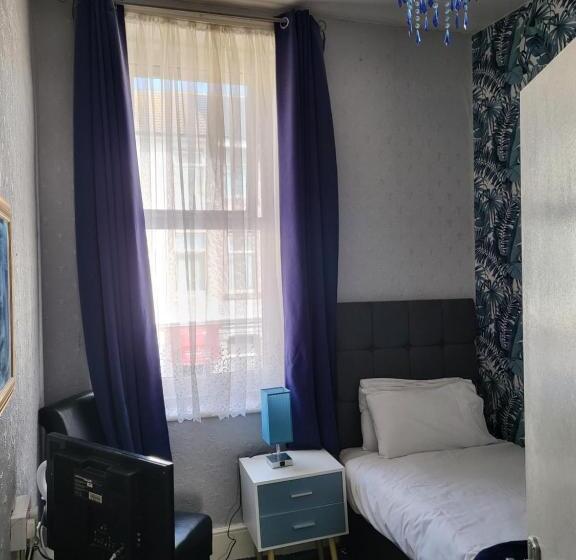 Номер Стандарт Индивидуальный, Talbot House