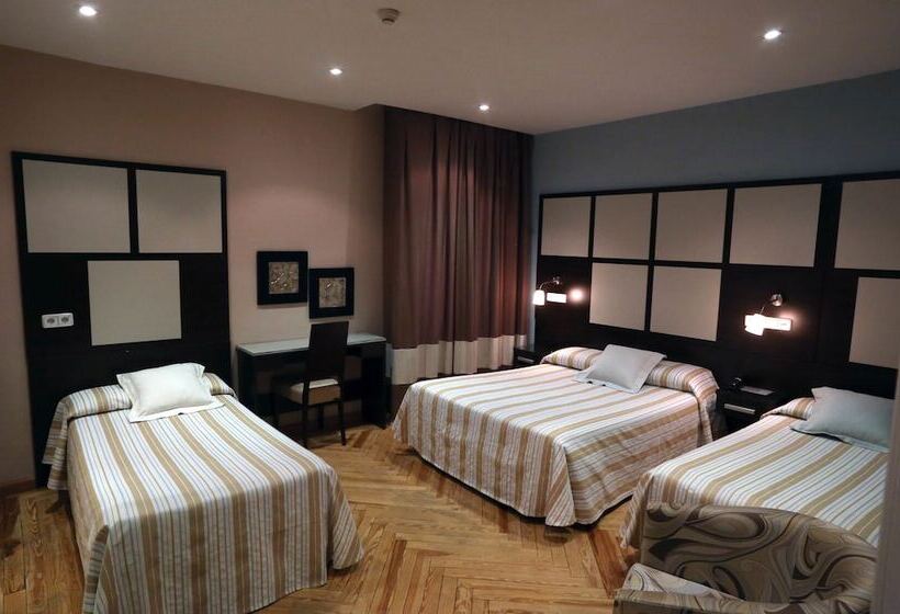 غرفة قياسية ثلاثية, Hostal Sol Square Madrid